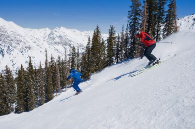 Snowbird_MtnSch Action Ski c Snowbird Ski and Summer Resort © Snowbird Ski and Summer Resort